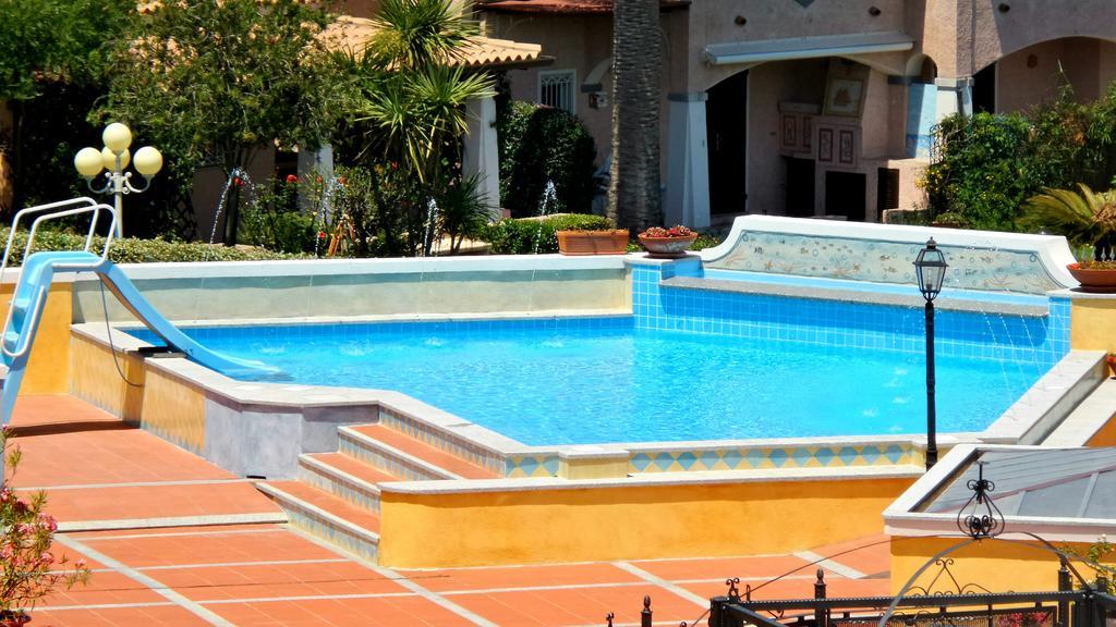 كانّيجوني Residence Riva Azzurra المظهر الخارجي الصورة